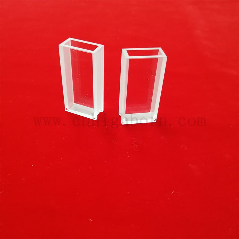spectrophotometer quartz cuvette  Cuvetta di vetro trasparente
