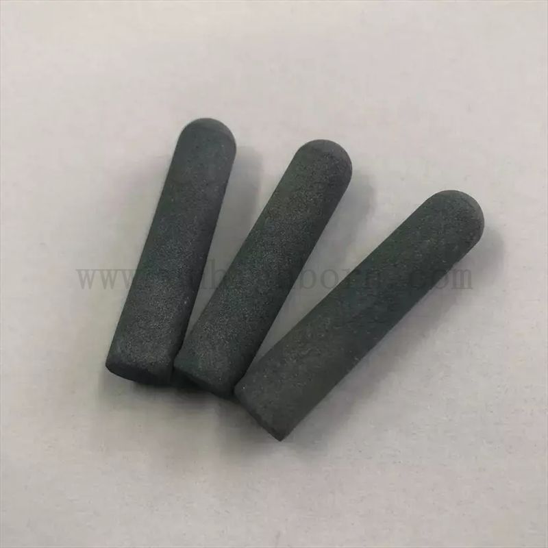 Tubo di assorbimento in carburo di silicio poroso grigio scuro personalizzato