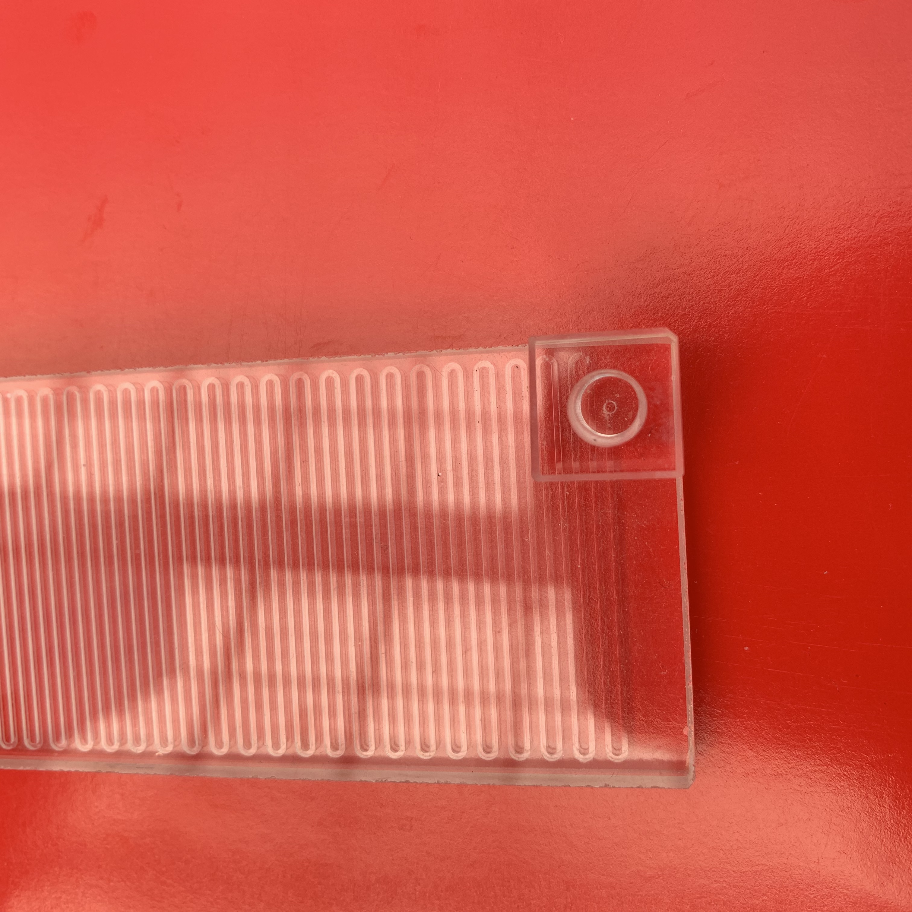 Cuvetta di vetro ottica di resistenza alla corrosione a flusso UV di laboratorio Cuvetta di vetro ottico