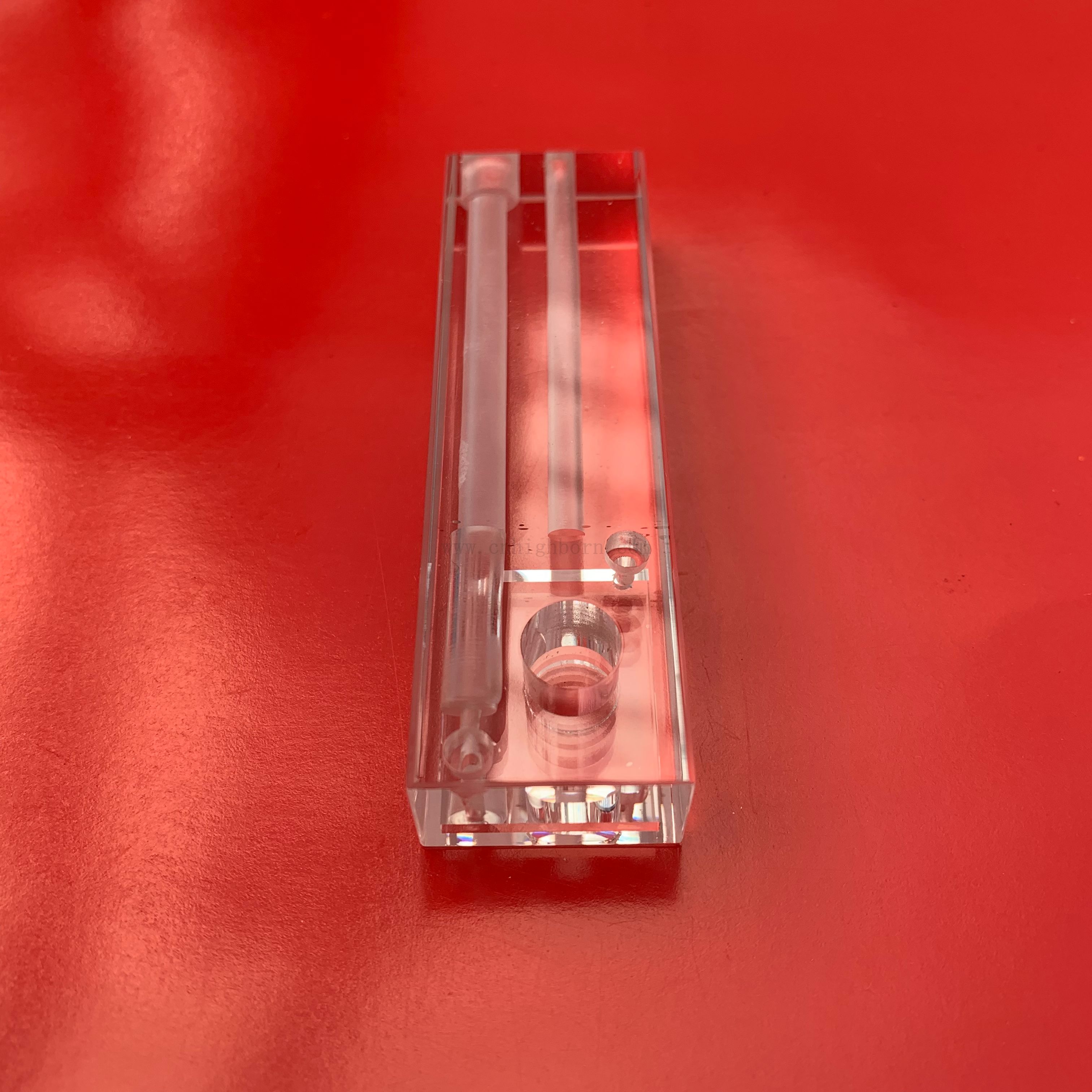 Micro reazione Labware Cuvette in vetro in quarzo trasparente attraverso il colorimetro