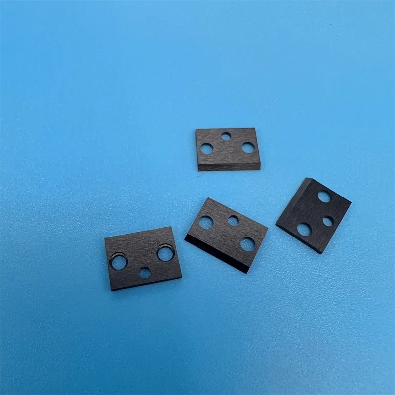 black zirconia Zirconia nera