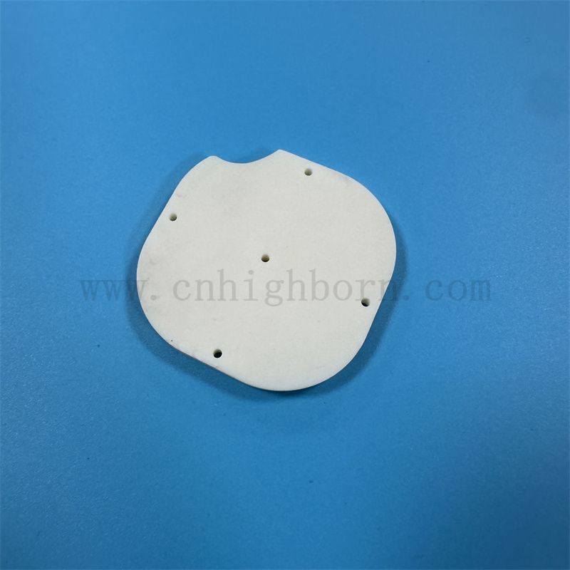 INDUSTRIALE 99% Allumina Ceramica Elaborazione personalizzata CNC Accessori ad alta precisione con foro