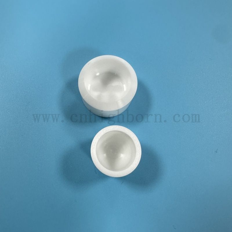 3 mol Ytttria stabilizzato Zro2 Zirconia crogiolo di fusione ceramica con una buona superficie lucidata