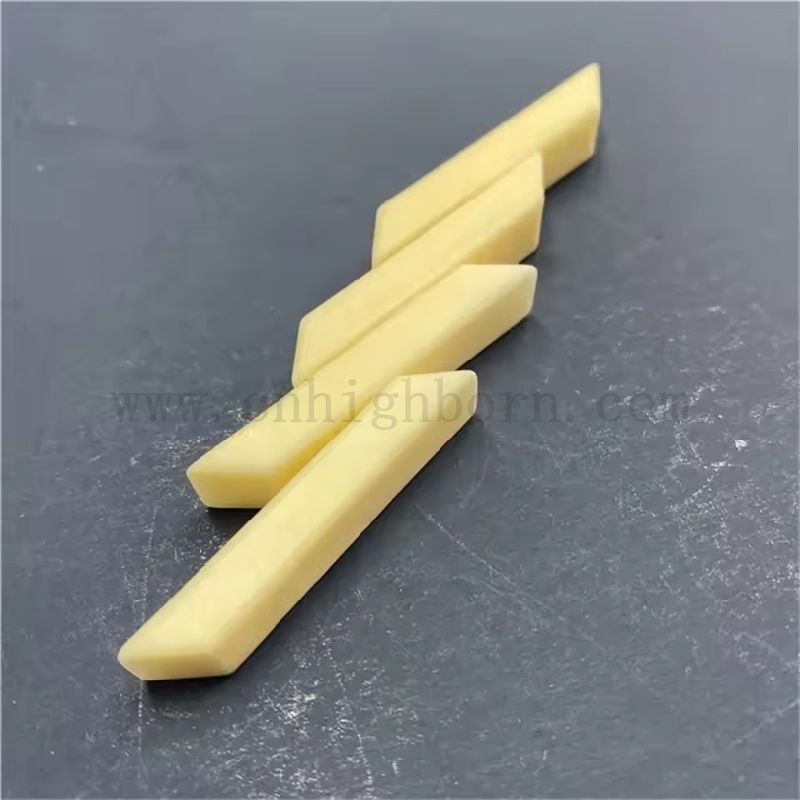 Albero ceramico di allumina personalizzato al 99% blocco ceramico AL2O3