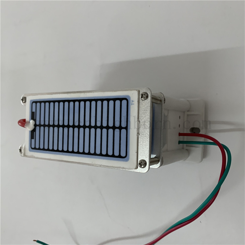 Modulo del generatore di ozono per purificazione dell'aria per auto portatile