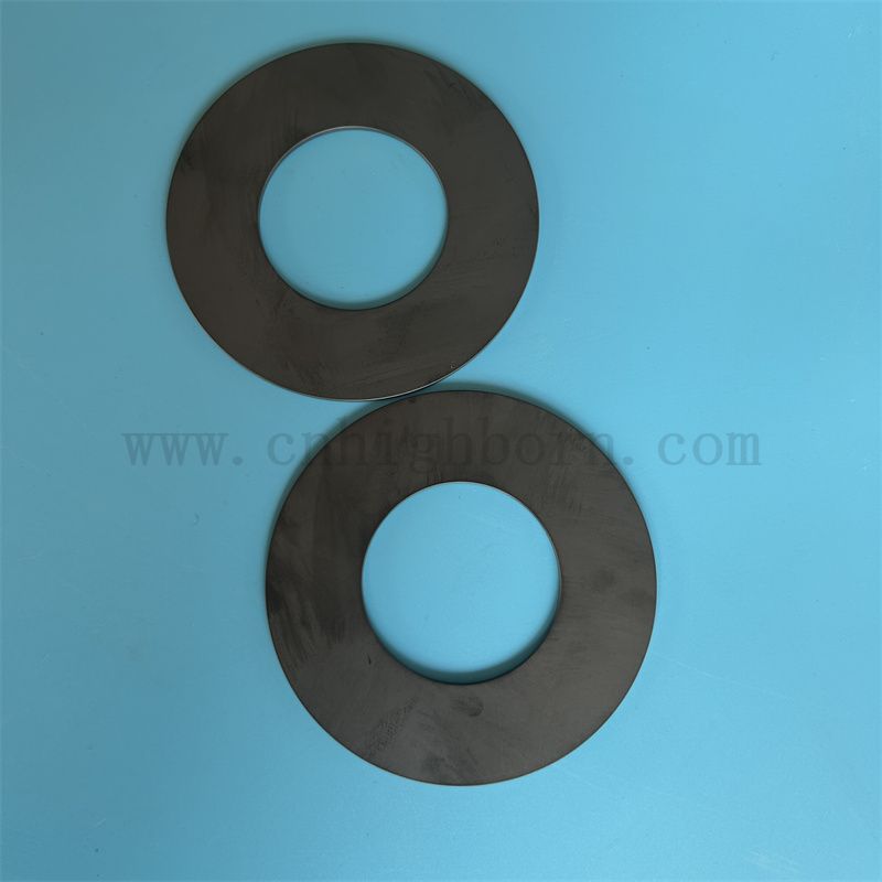 Anello in ceramica Sic con piastra in carburo di silicio nero isolante