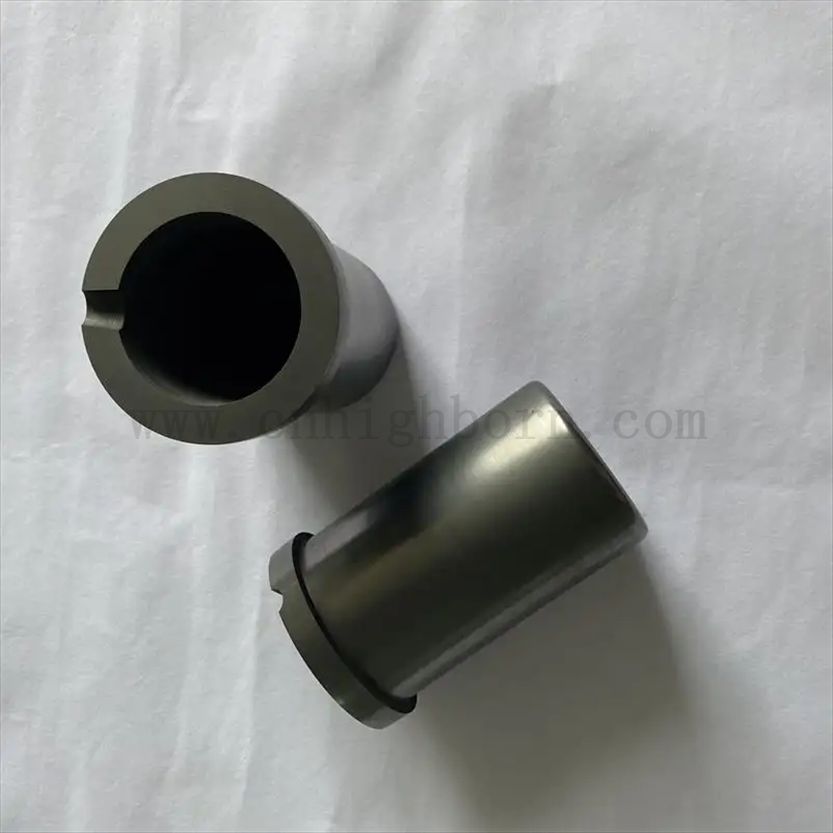 Carburo di silicio in silicio resistente ad alta temperatura SIC Crafita ceramica crogiolo con manica di quarzo per fornace a induzione