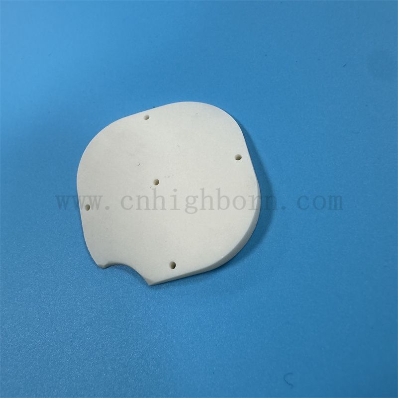 INDUSTRIALE 99% Allumina Ceramica Elaborazione personalizzata CNC Accessori ad alta precisione con foro