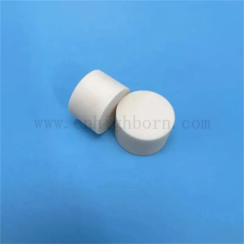 Resistenza all'usura ad alta durezza industriale allumina a bordo rotondo ceramico al2o3 blocco cilindro