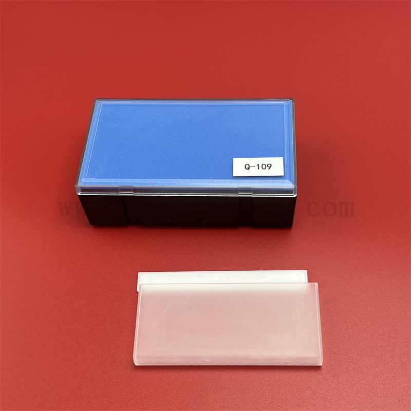 Spettrofotometro a piscina del campione fluorescente di laboratorio Cuvette di vetro grande 35 ml Q109 CELLA GLIGHETTA GLI QUARTZO