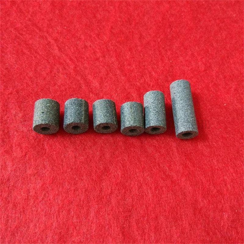 Tubo filtro ceramico in carburo di silicio siC personalizzato Porosità regolabile Porosità Sic poroso