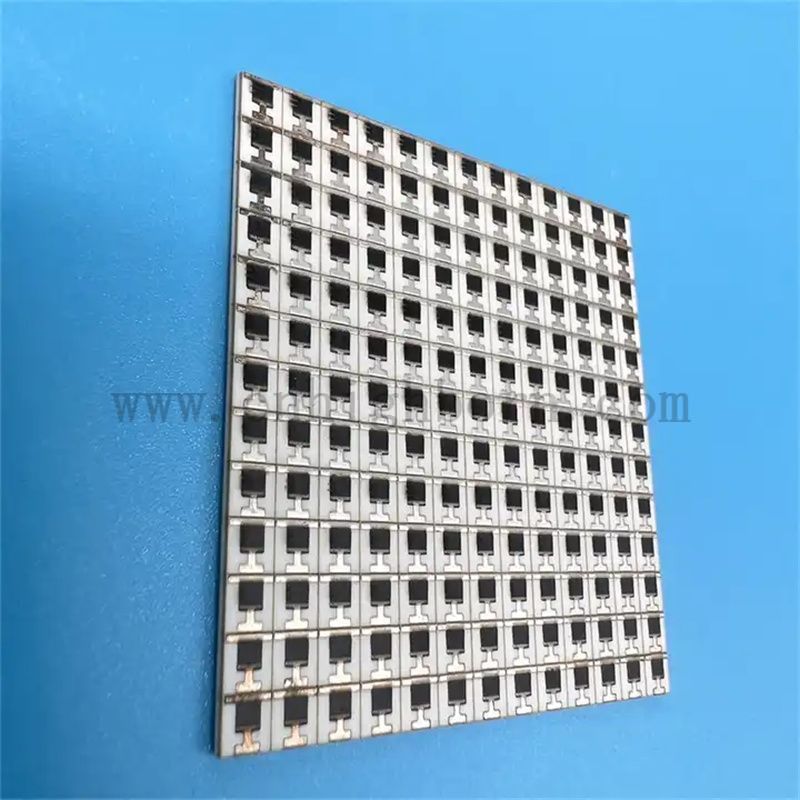 Circuito a film spesso multistrato 