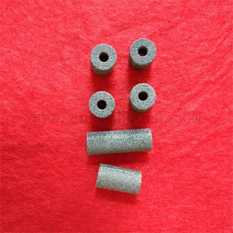 Tubo filtro ceramico in carburo di silicio siC personalizzato Porosità regolabile Porosità Sic poroso