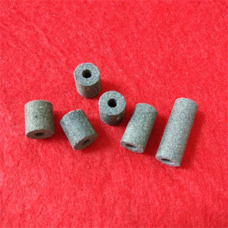 Tubo filtro ceramico in carburo di silicio siC personalizzato Porosità regolabile Porosità Sic poroso