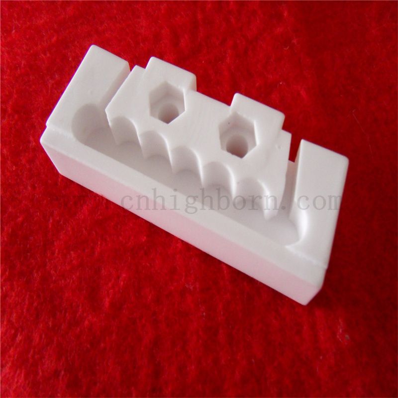 Parti di blocco ceramica Alumina Isolatura elettrica personalizzata al 95%