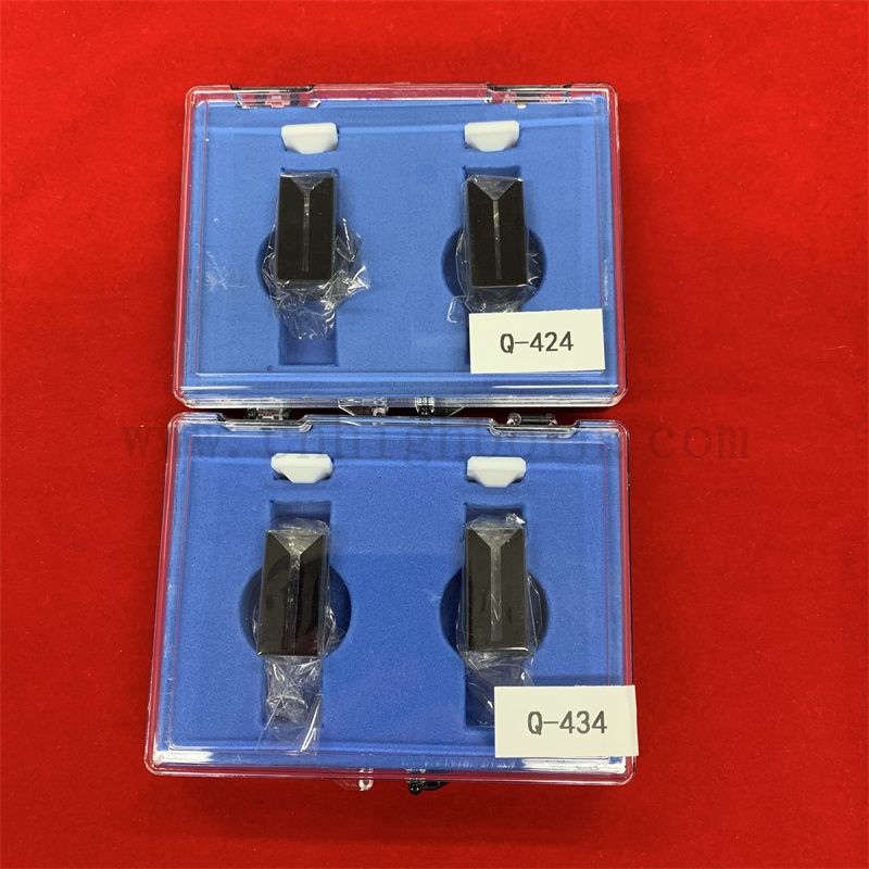 Ad alta precisione Q424 parete nera ad alta purezza micro quarzo cuvetta 0,15 ml cella di flusso con coperchio PTFE