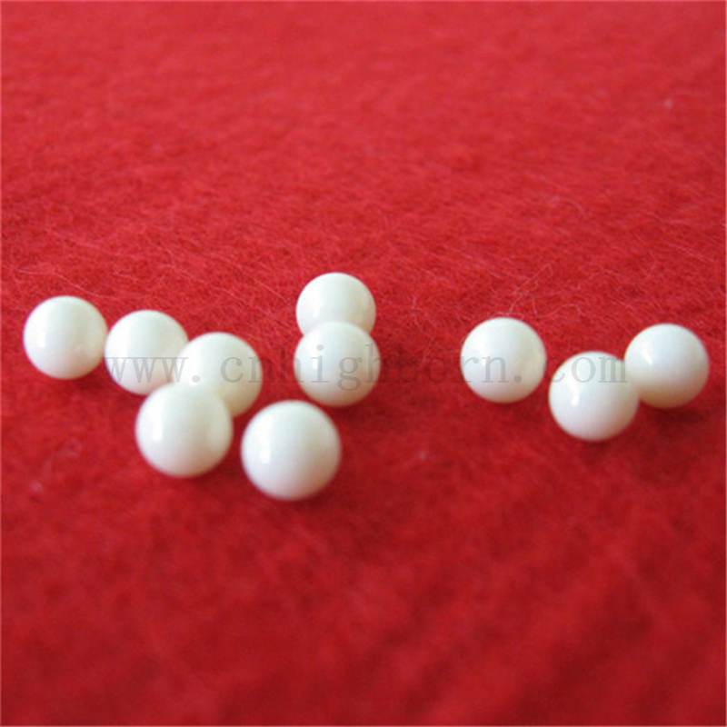 Sfera di ceramica al2o3 resistente all'usura della macinatura di allumina personalizzata