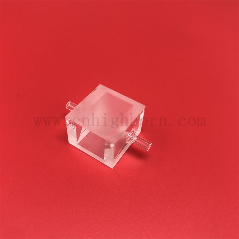 Cuvette di vetro fluorescenti in quarzo di ricerca di ricerca in laboratorio