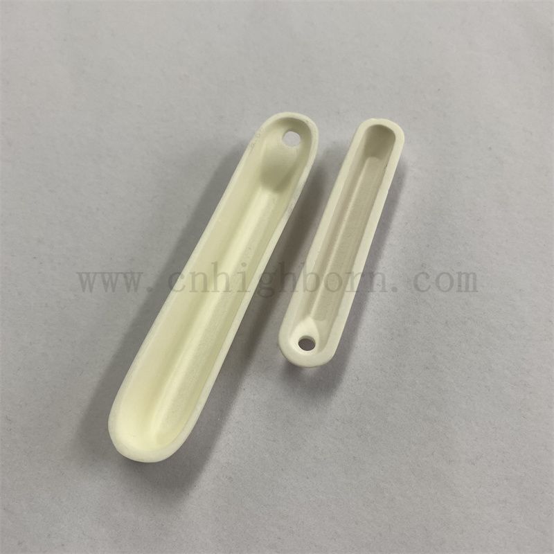 AL2O3 ceramica ad alta temperatura ceramica crogiolo ad alta purezza in porcellana con un buco