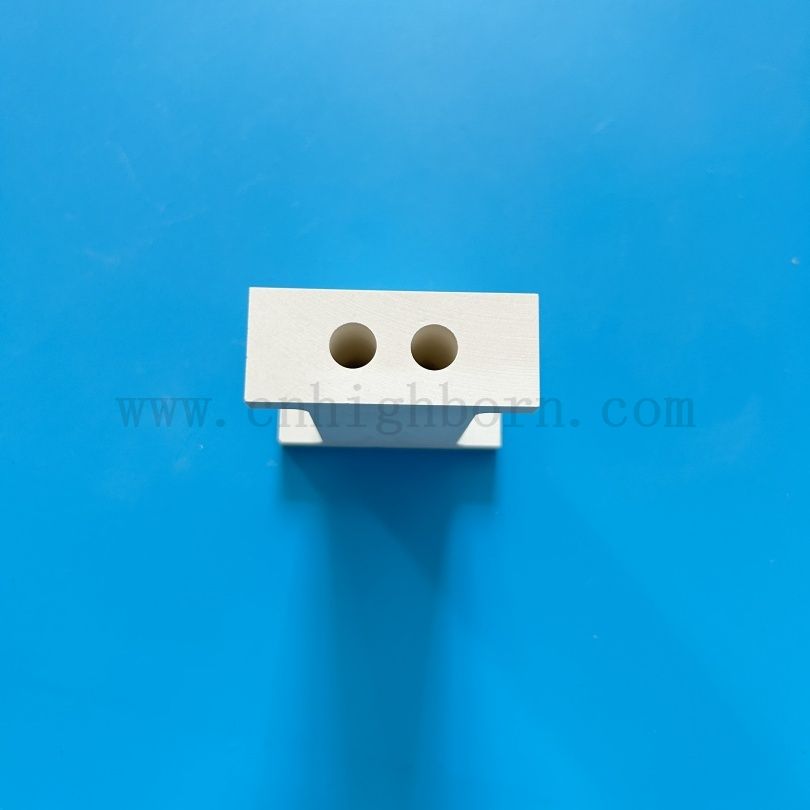 Fornitura di fabbrica Short Lead Tempo di lead Nitruro Blocco ceramico con buchi