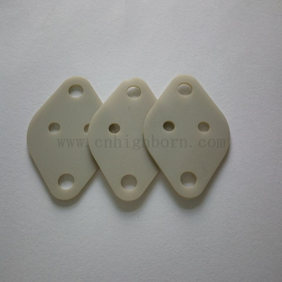 Ceramica avanzata a-3 Substrato isolante in ceramica in ceramica in alluminio per applicazione elettronica