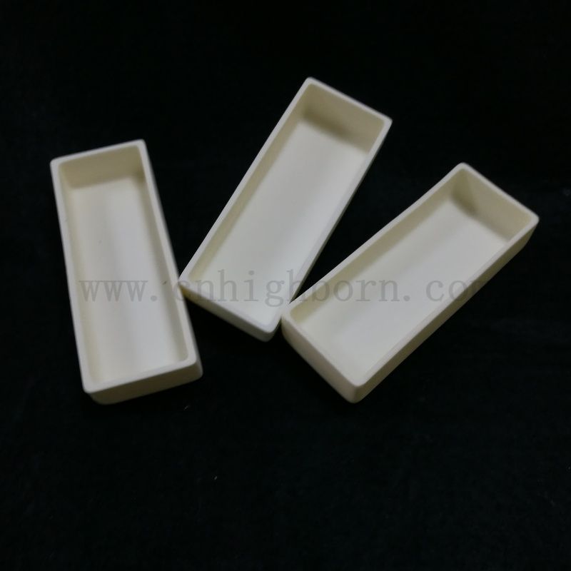 Barca a combustione ceramica corindica refrattaria 99% al2o3 riscaldamento ceramico crogiolo per la fusione di laboratorio