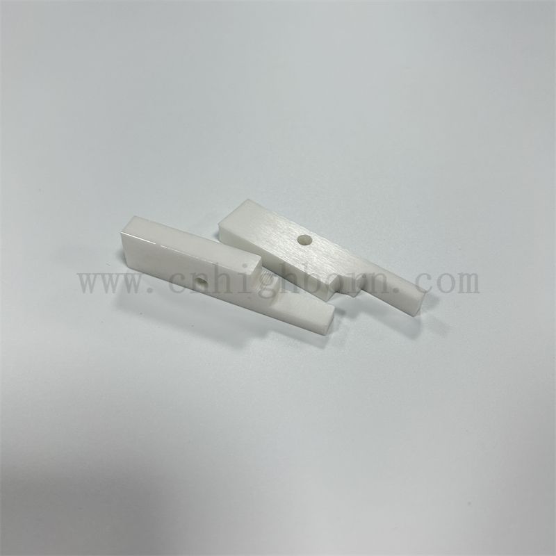 MACCHINAZIONE DI PRECISIONE MACCHINAZIONE CARRROSIONE COSTALE CERAMICA CERAMICA ZRO2 con foro