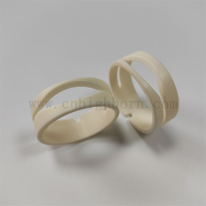 Anello in ceramica tessile resistente all'usura Parti in ceramica di allumina al 99%.