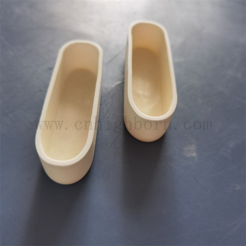 Resistente alla temperatura ad alta temperatura 99% Al2O3 Filting ceramico fusione in barca in allumina crogiolo crogiolo