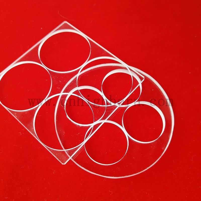 Piastra in silice trasparente al 92%.