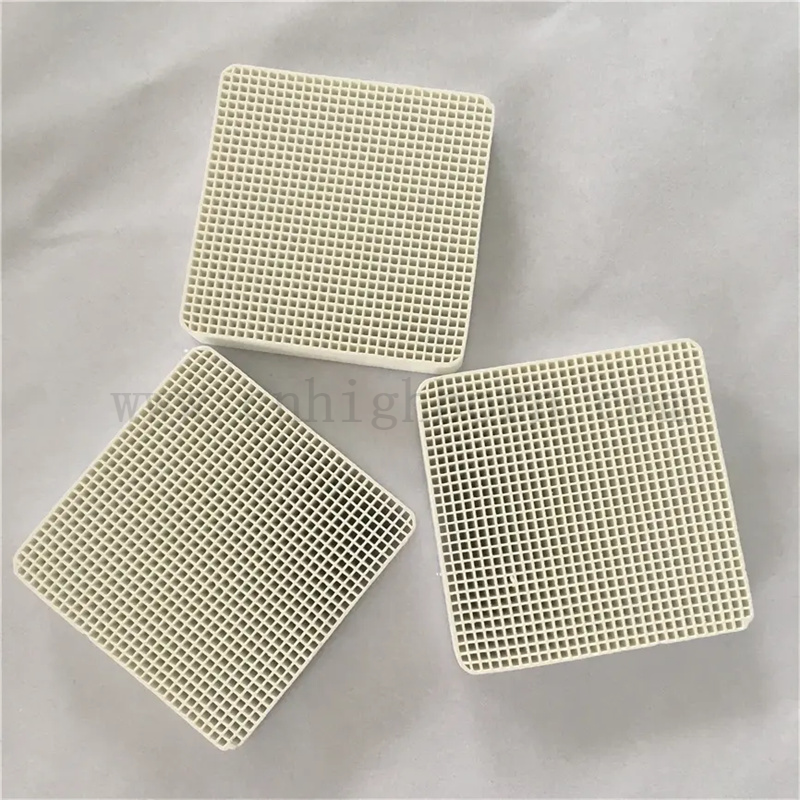 Piastra catalitica convertitore auto-motore Substrato di catalizzatore ceramico