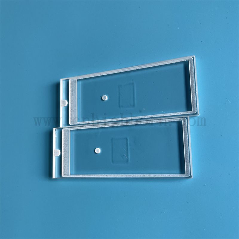 Pannello di vetro in quarzo rettangolare trasparente di elaborazione profonda con noioso laser