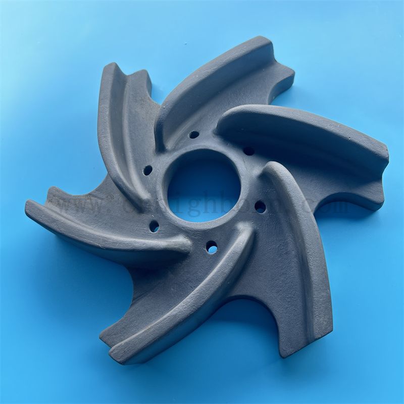 Reazione in carburo di silicio isolante Sinterita Sinterita di usura Sic Blocco irregolare