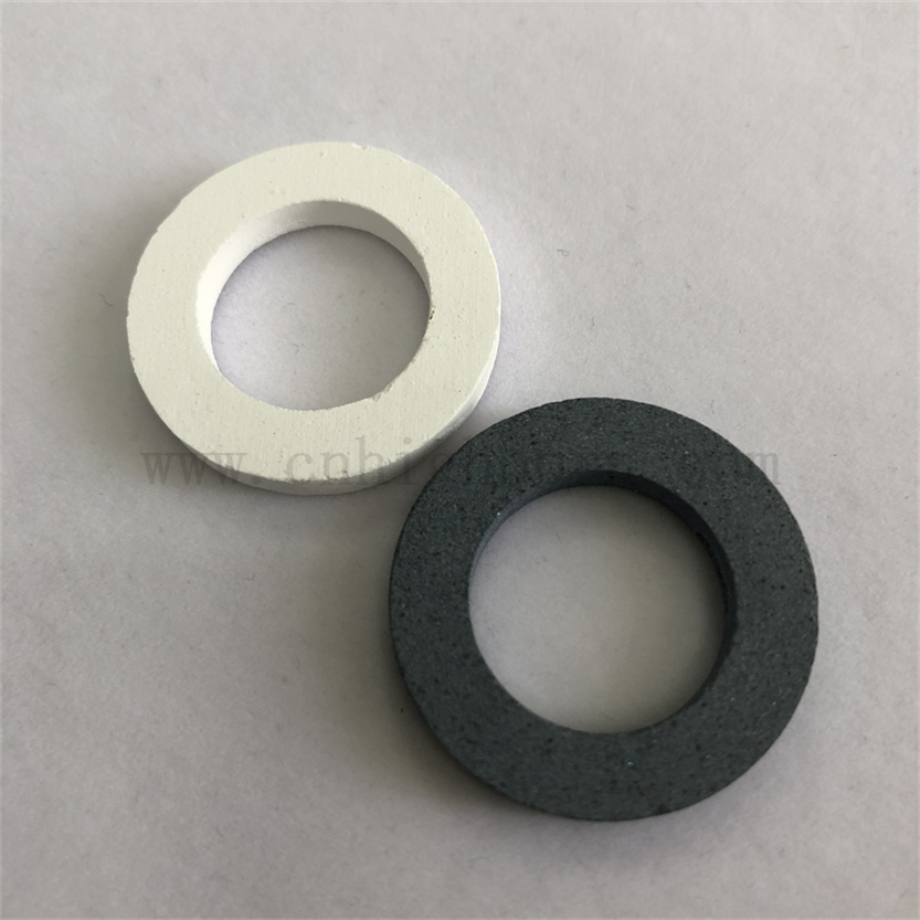 Porosità Disco di aroma ad anello di ceramica porosa personalizzata per volatilizzazione dell'olio essenziale