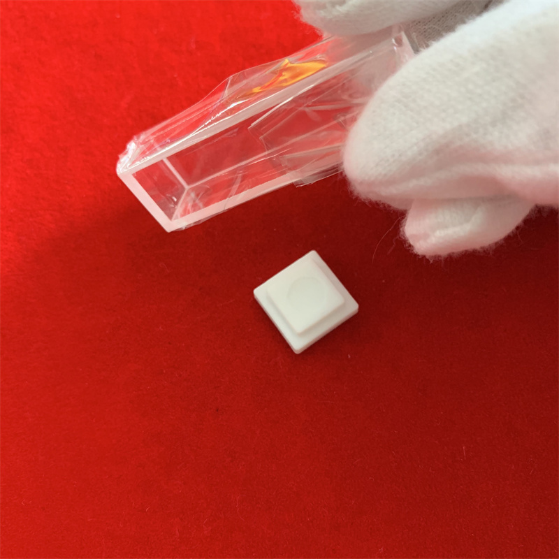 Cellula di fluorometro standard di laboratorio con coperchio Cuvetta in vetro in quarzo a cinque laterali