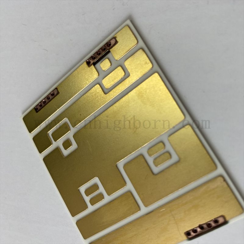 Rivestimento Au di rame realizzato a rame fatto metallizzato DBC DBC DPC 96% Substrato in ceramica di allumina aln