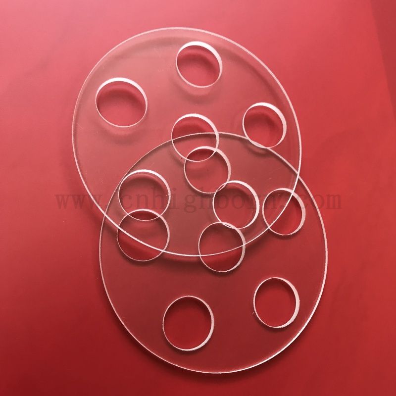 Disco di quarzo in vetro a silice trasparente perforato laser personalizzato con fori