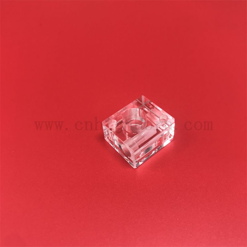 Analisi chimica percorso di luce 10 mm 190-2500 nm Gamma di lunghezze d'onda Cuvetta di vetro al quarzo mirco