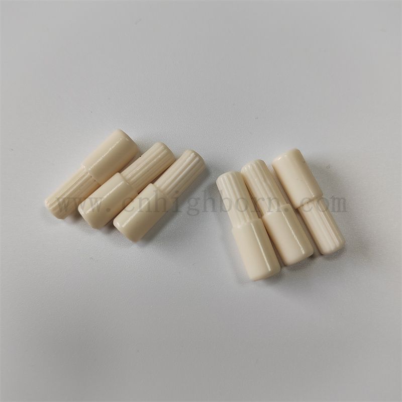 99,5% di aste di allumina elevata resistenza all'usura per utilizzo tessile Albone di isolamento in ceramica di allumina