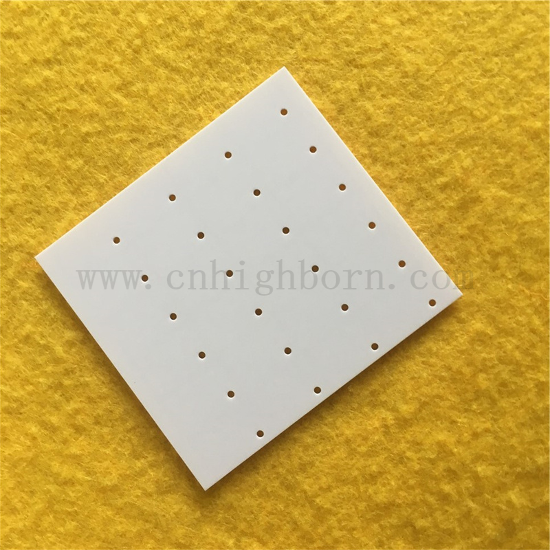 Foglio di allumina porforato personalizzato Disco di ceramica di forma speciale AL2O3