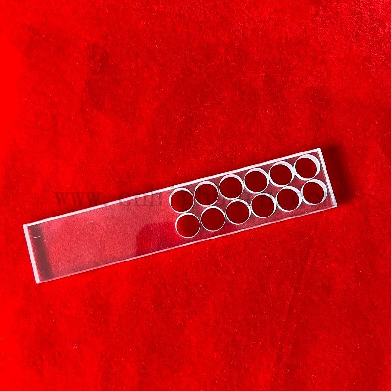 Piastra di quarzo perforata