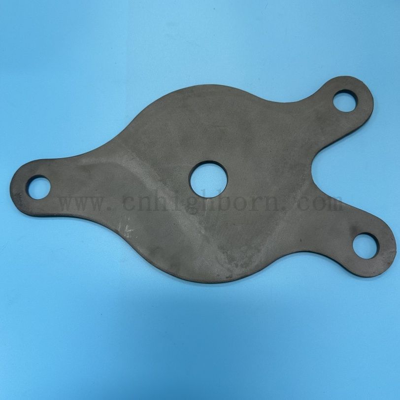 Piastra di inserimento per mobili da forno in ceramica a forma di pesce in carburo di silicio SiC resistente all'usura e agli shock termici per la cottura di piastre/ciotole in ceramica