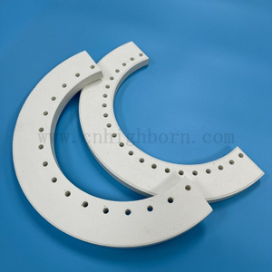 Parte irregolare ceramica isolante del pannello ceramico di mullite di corindone refrattario per forno