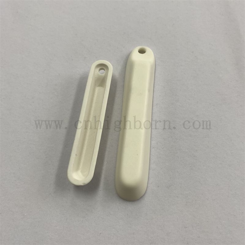 AL2O3 ceramica ad alta temperatura ceramica crogiolo ad alta purezza in porcellana con un buco