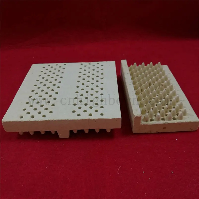 Porta in ceramica in ceramica con ceramica con mullite a carico ad alte temperatura.