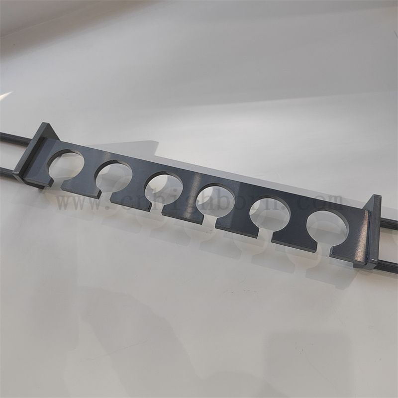 Nitruro di silicio personalizzato Parte irregolare ad alta durezza SI3N4 Blocco ceramico