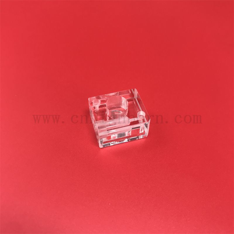 Analisi chimica percorso di luce 10 mm 190-2500 nm Gamma di lunghezze d'onda Cuvetta di vetro al quarzo mirco