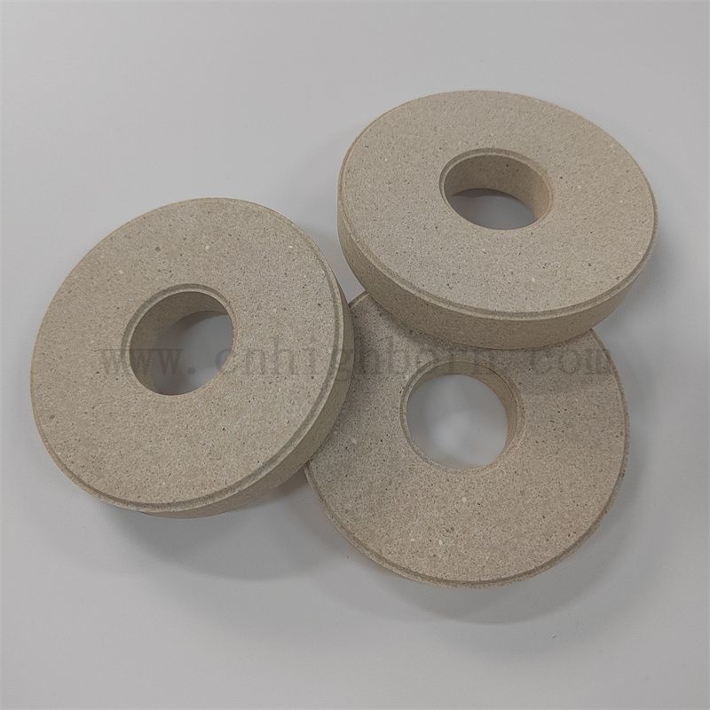 piatto in ceramica cordierite