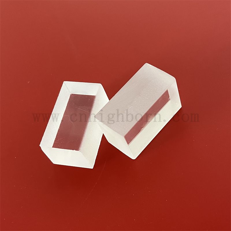 Pannello di silice fuso in vetro rettangolare in quarzo rettangolare due lati personalizzato