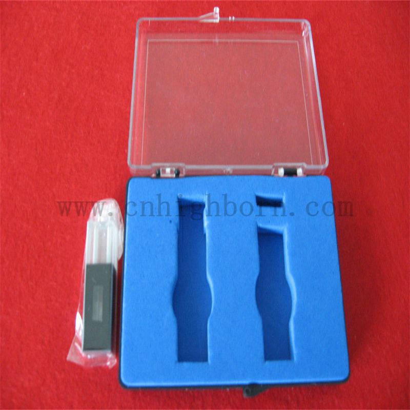 Utensili da laboratorio standard a cella di flusso di vetro in quarzo nero standard Micro cuvetta Mashing a flusso di flusso continuo